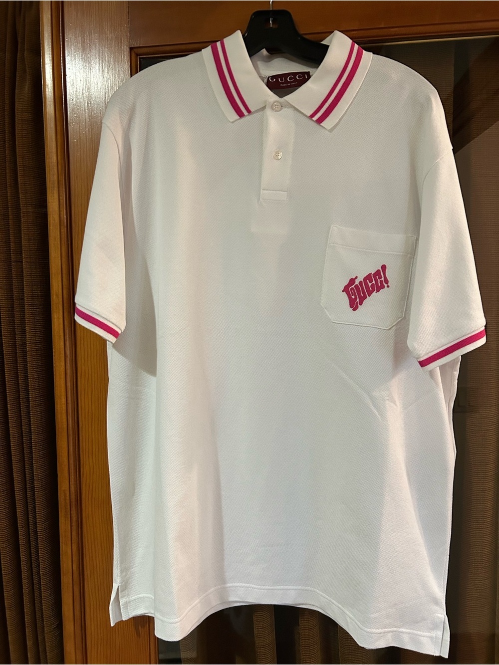 Men's Gucci polo shirt with pink embroidered logo and trim size XL made in Italy
